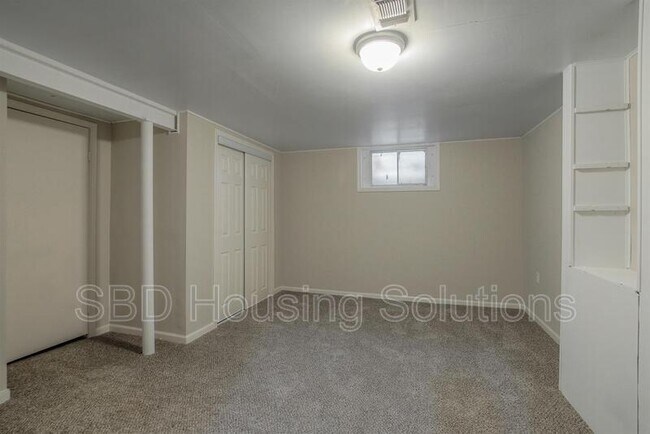 Building Photo - 16003 East 35th St S