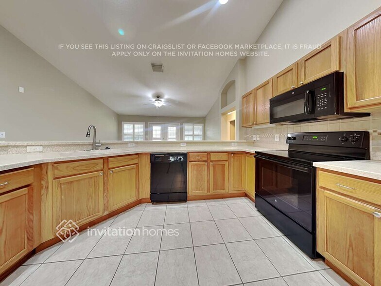 Building Photo - 804 Berry Bramble Dr