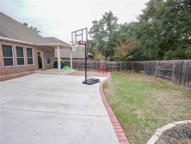 Building Photo - 702 S Frontier Ln