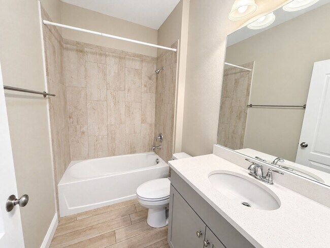 Building Photo - 5418 Silver Sun Dr