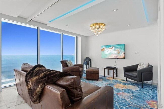 Building Photo - 1830 Avenida Del Mundo