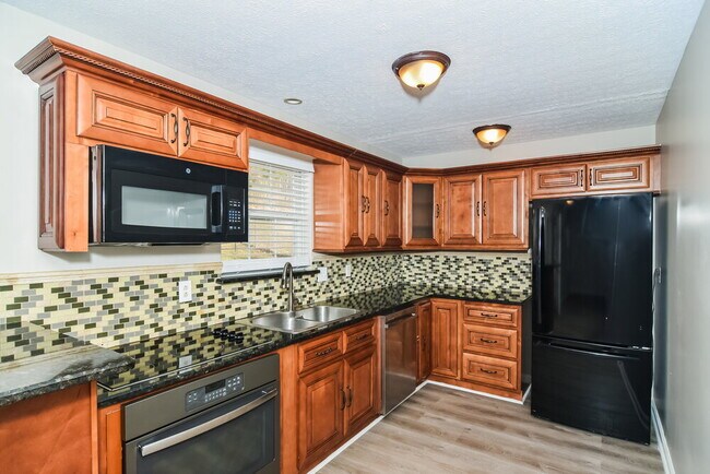 Building Photo - 125 Cartwright Pkwy