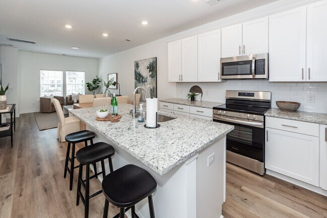 Building Photo - 3 Bedroom, 2.5 Bathroom Townhome in Twin Rivers - Wando