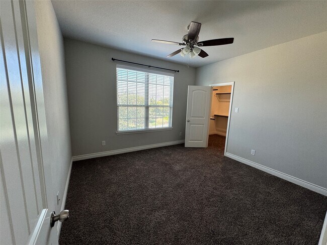Building Photo - 5231 Pickford Grove Ln