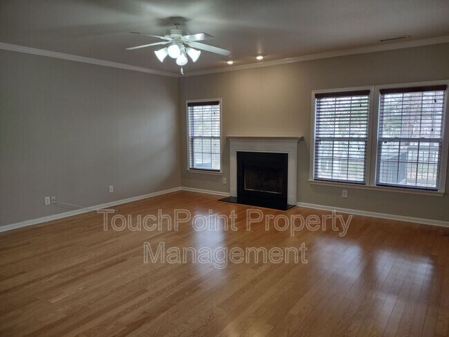 Building Photo - 2026 Durand Rd