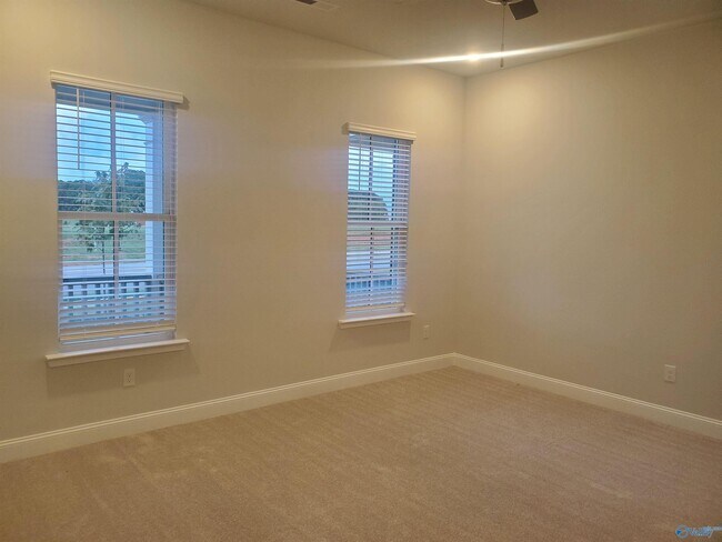 Building Photo - 131 Moss Brk Ln