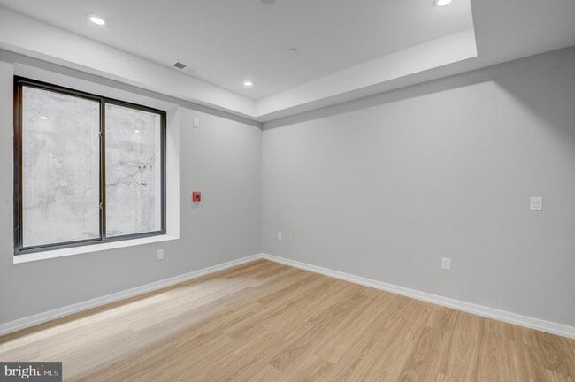 Building Photo - 1205 S 15th St