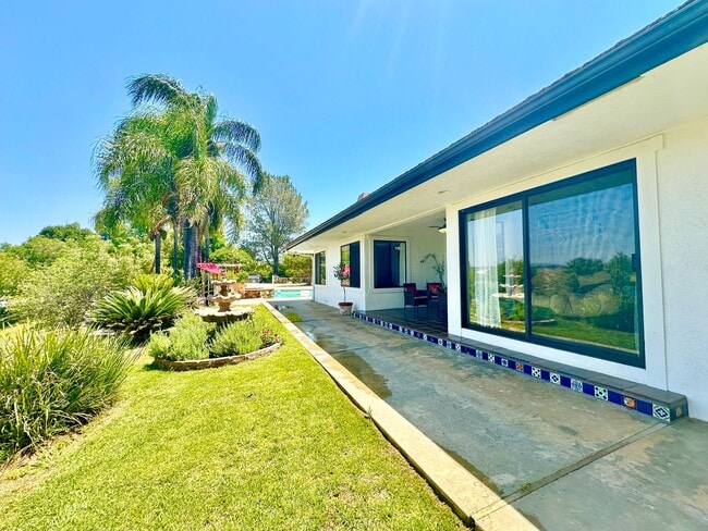 Building Photo - 1650 Winterwarm Dr