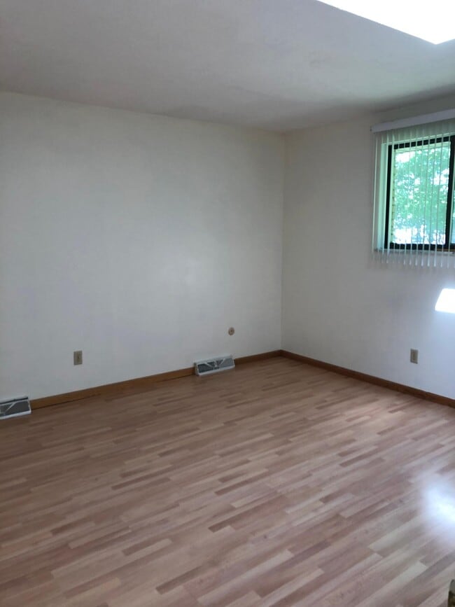 Building Photo - 8941 Christopher Dr