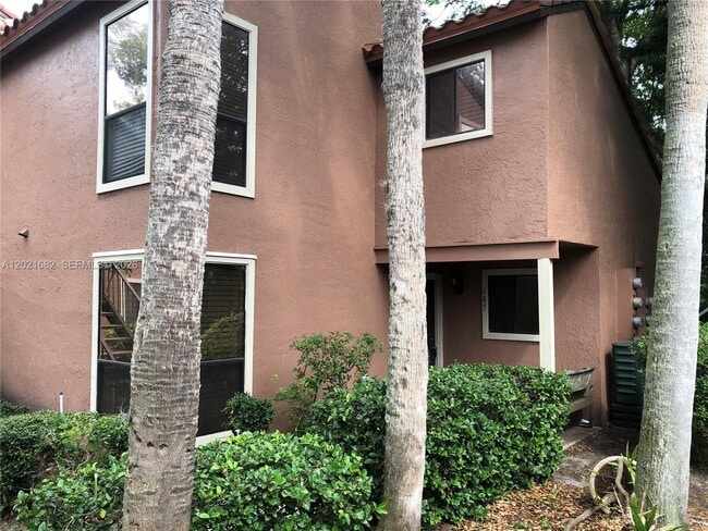 Building Photo - 685 Grenadine Ct