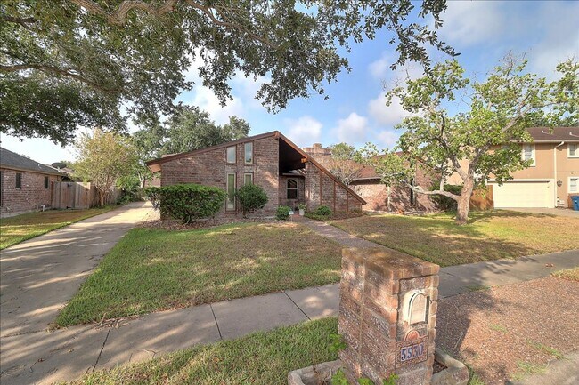 Building Photo - 5530 Tahoe Cir