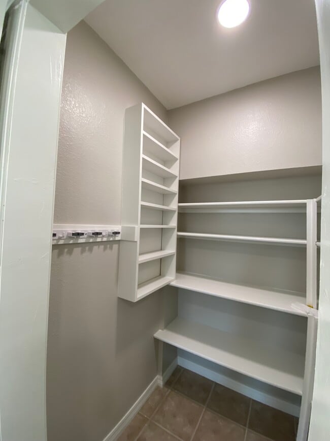 Building Photo - 2817 E El Paso St