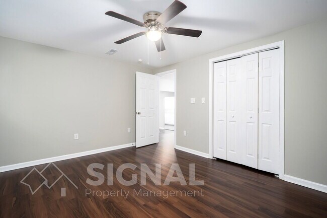 Building Photo - 1524 33rd St Ensley