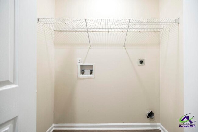 Building Photo - 83 Hamilton Woods Dr