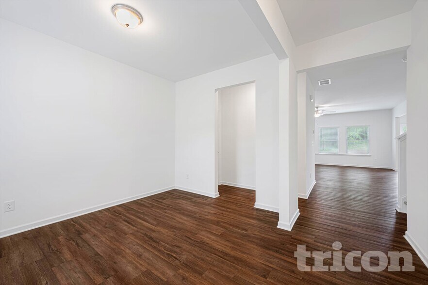 Building Photo - 117 Chapel Meadow Ln SW