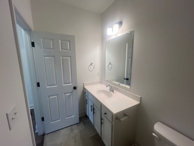 Building Photo - 312 Traywick Pl