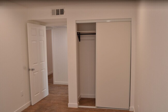 Building Photo - ??Newly Built 3 Bed / 3 Bath ADU – Great L...