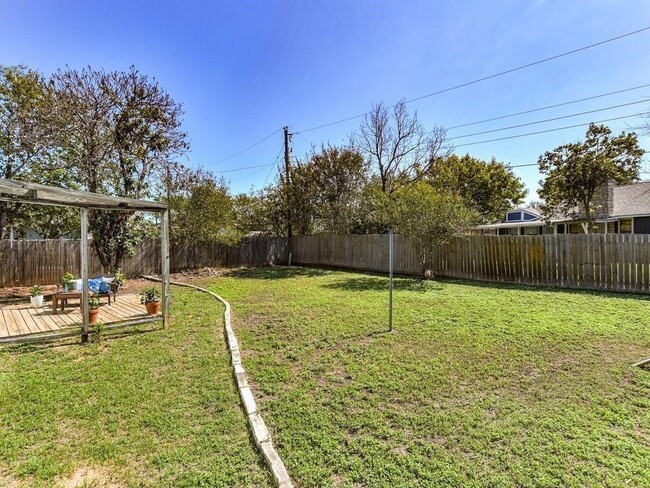 Building Photo - 509 Purple Sage Dr