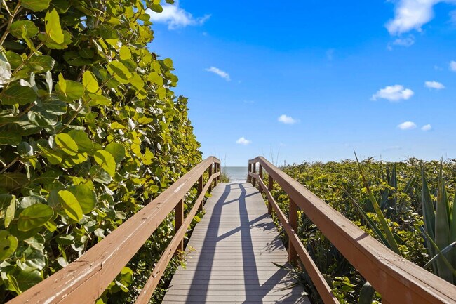 Building Photo - 274 Barlow Ave