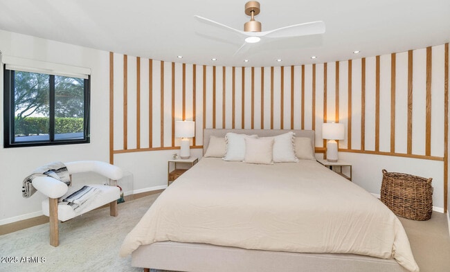 Building Photo - 9447 E Calle De Valle Dr