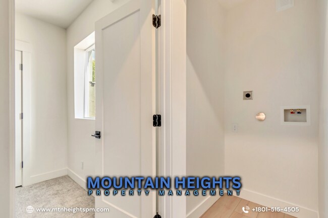 Building Photo - 3727 N 900 W