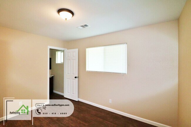 Building Photo - 3653 Polaris Way