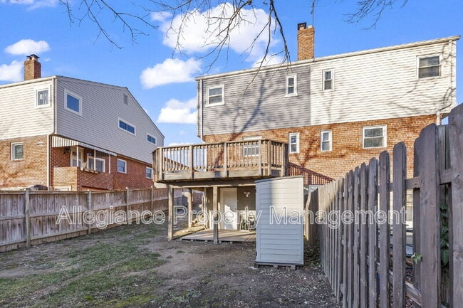 Building Photo - 3918 Usher Ave