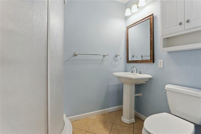 Building Photo - 315 Commons Gate Ct