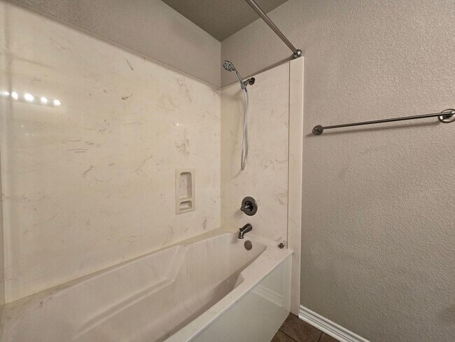 Building Photo - 5609 Hunters Ridge Trail