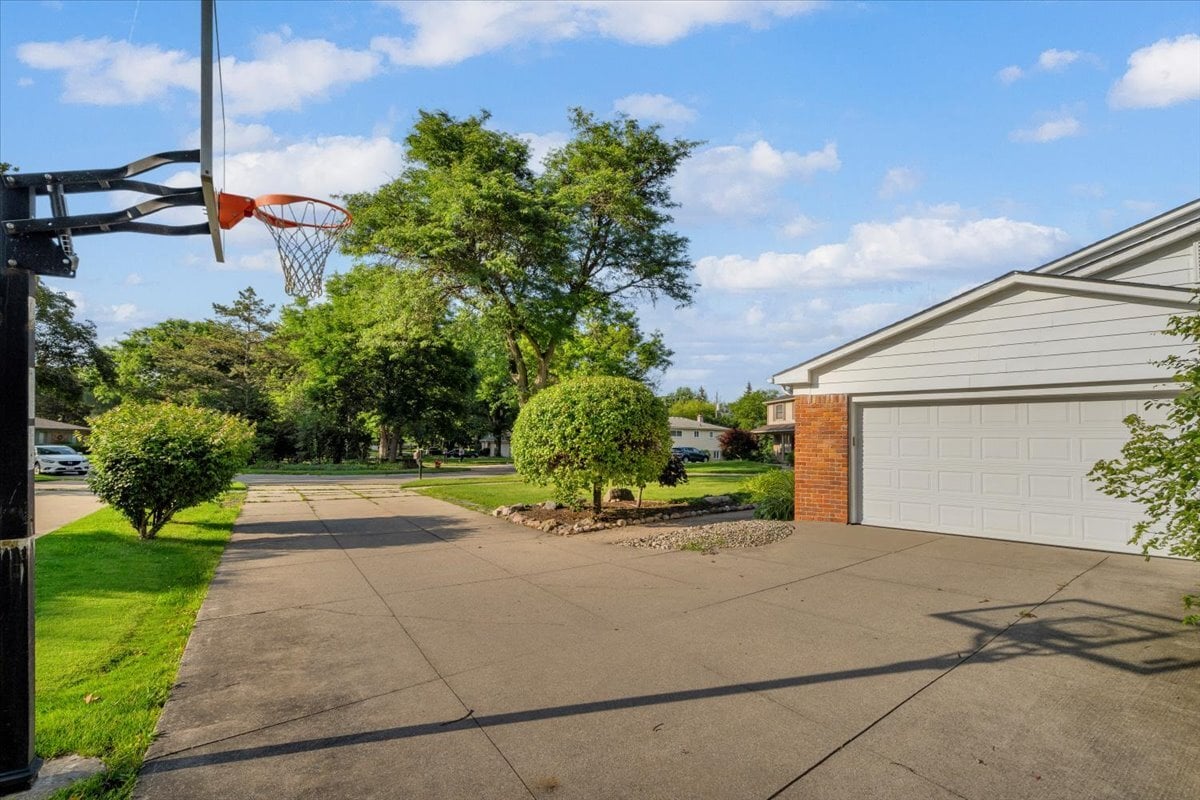 Building Photo - 4158 Cherrywood Dr