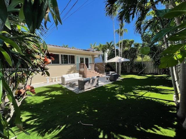 Building Photo - 750 NE 72nd Terrace