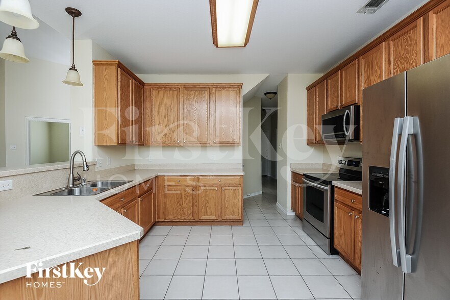 Building Photo - 5108 Parkplace Dr