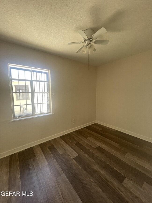Building Photo - 7135 Stiles Dr