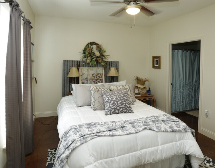 Panther Place Apartments 100 Heston St Longview TX 75604 Apartment