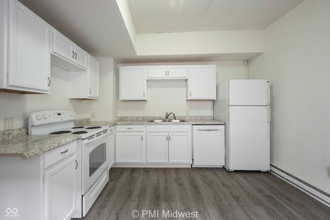 Building Photo - 238 N Beville Ave