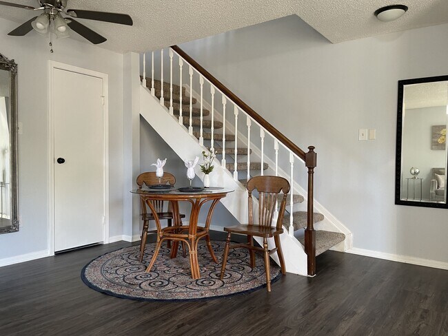 Building Photo - 3770 Lovers Wood Ln