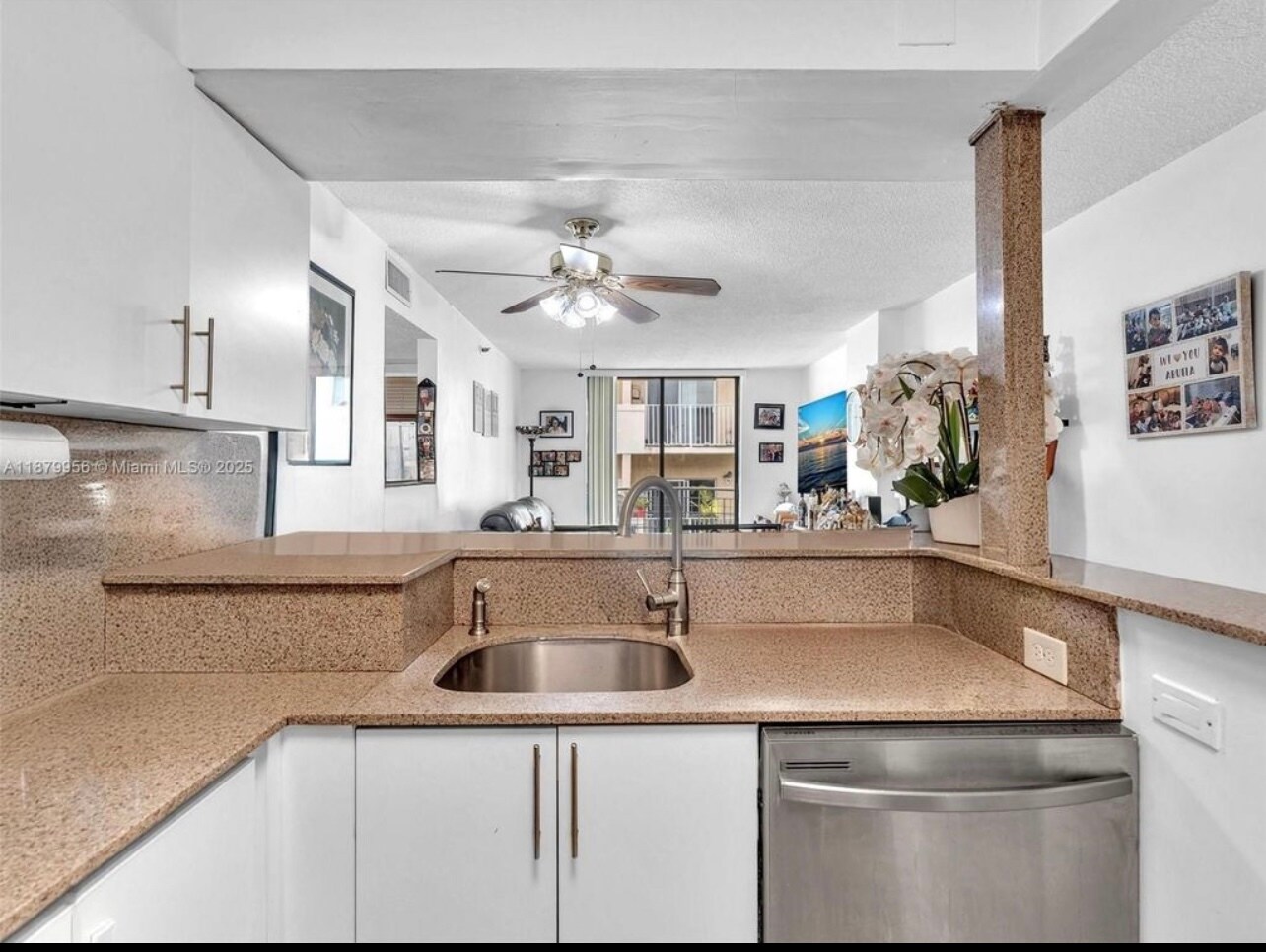 Building Photo - 546 SW 1st St