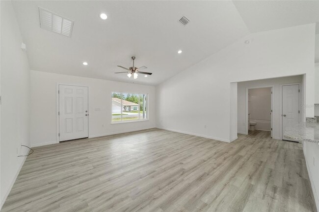 Building Photo - 5058 SW 154 Loop