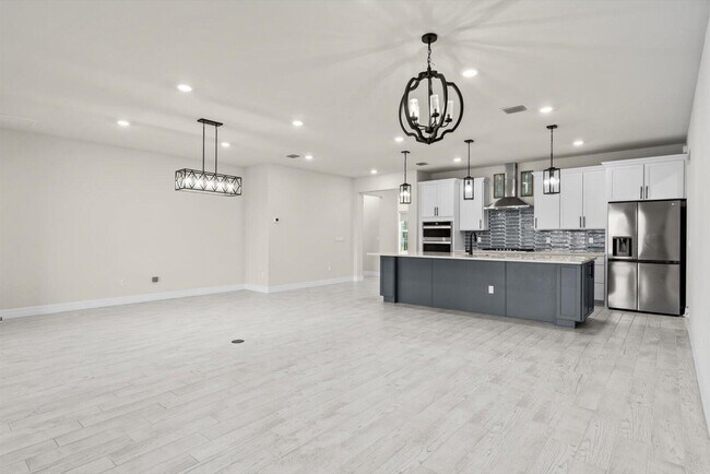 Building Photo - 10372 SW Green Turtle Ln