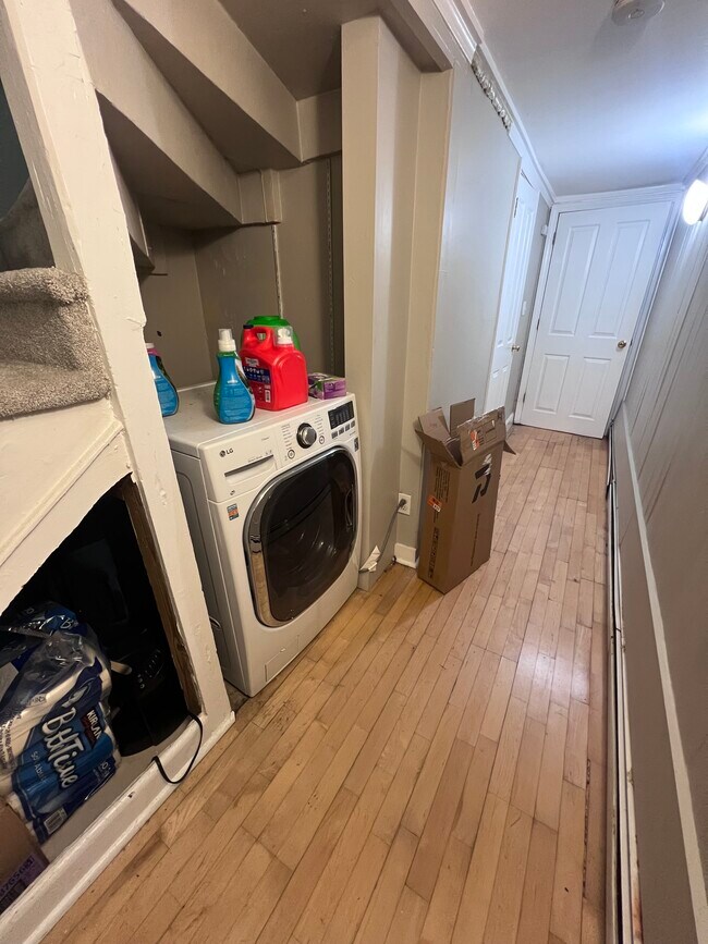 Building Photo - 586 Columbus Ave