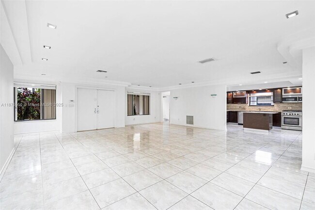 Building Photo - 20525 Highland Lakes Blvd