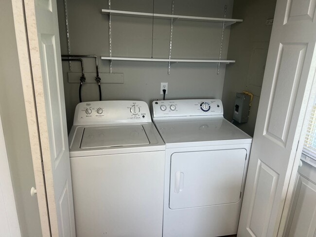 Building Photo - 10-12 Morehouse Ct-NOREMAC