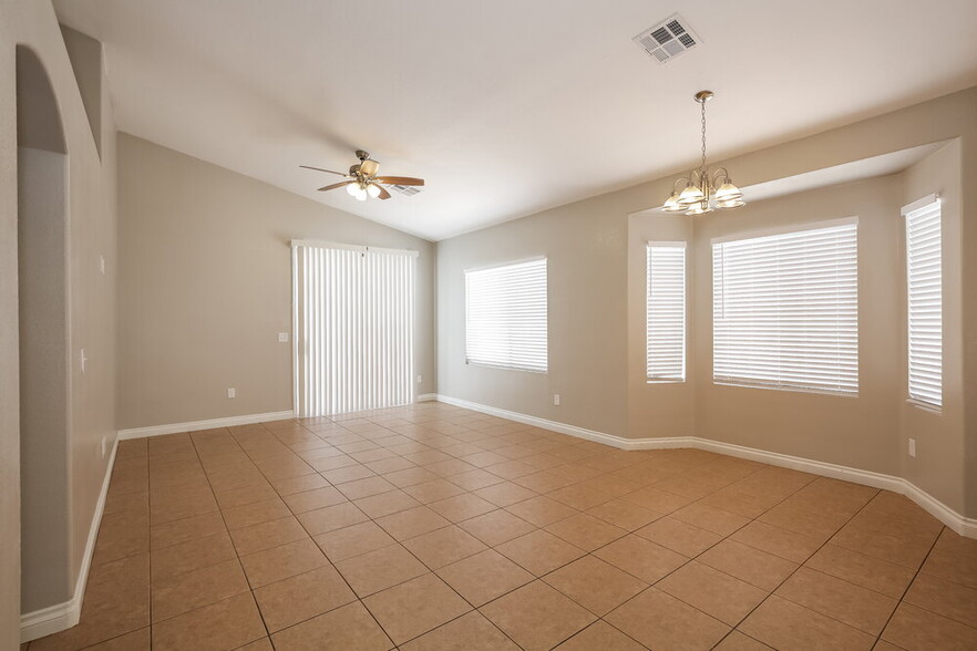 Building Photo - 1536 Knoll Heights Ct