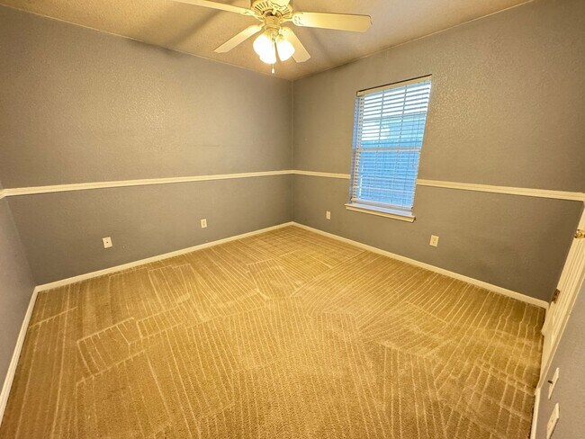 Building Photo - 4204 Boots Dr