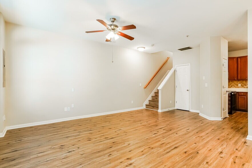 Building Photo - 311 Gilman Ln