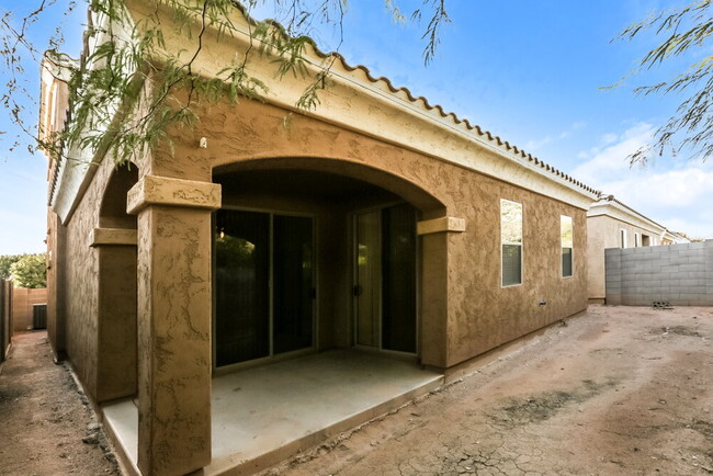 Building Photo - 1687 S Desert View Pl