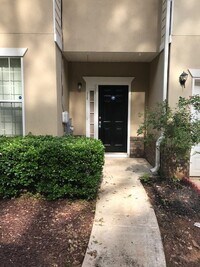 Building Photo - Call for pricing