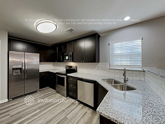 Building Photo - 904 Grass Hollow Ct