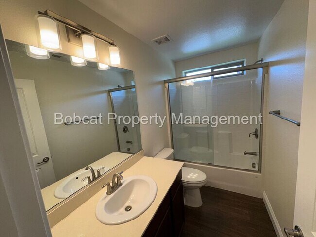 Building Photo - 1226 Saltern Dr