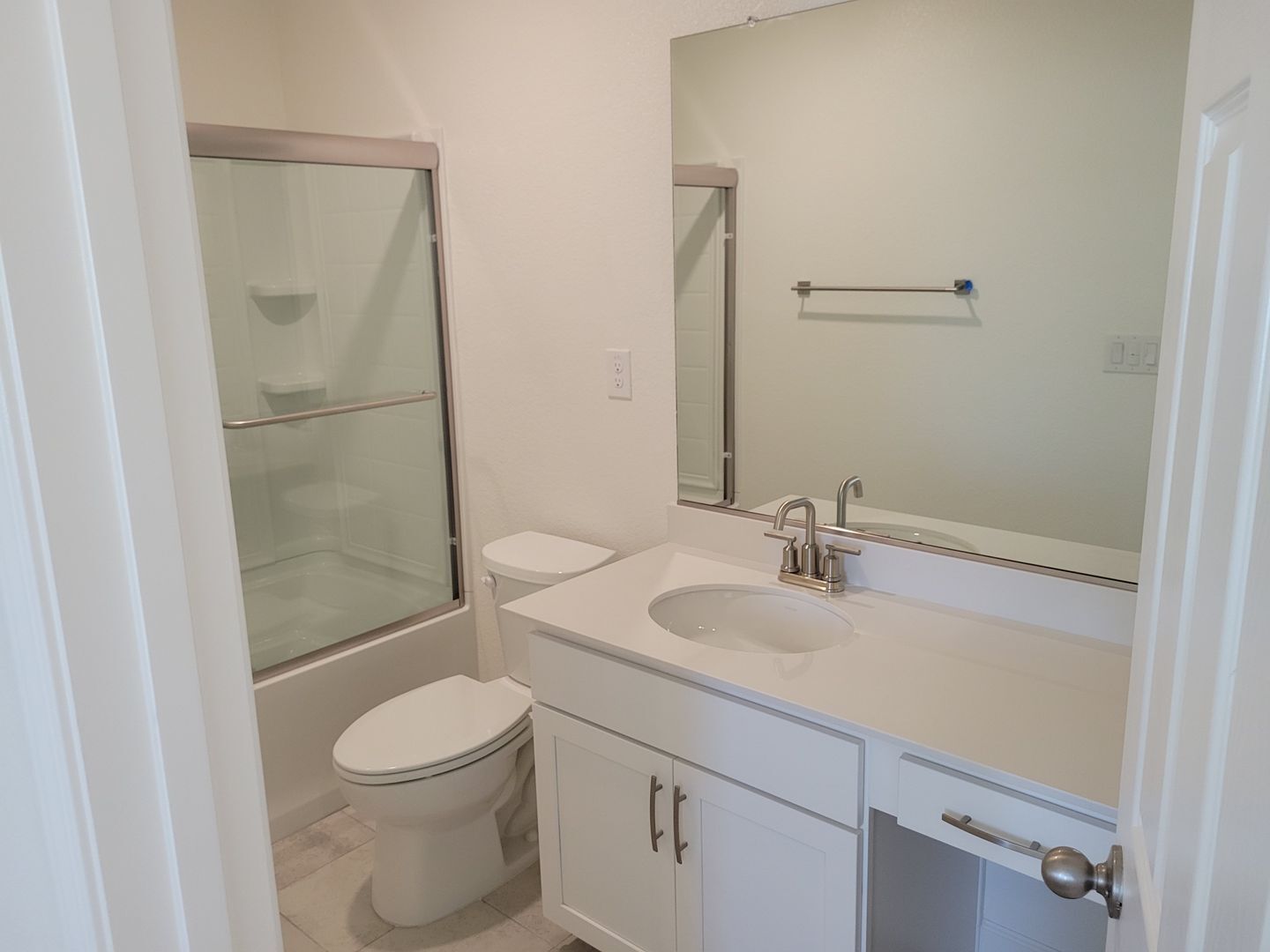 Building Photo - House:  3 Bedroom / 2.5 Bathroom - Rocklin